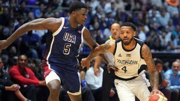 Carlik Jones Family, Salary & Health [2023 Update] Players Bio