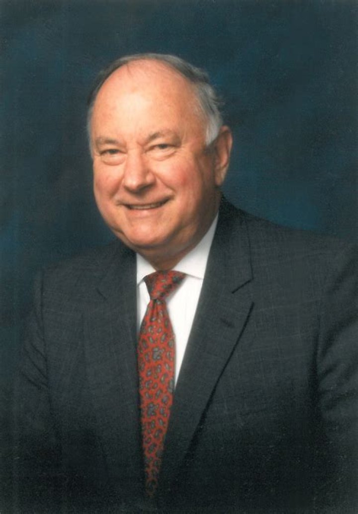 Carlton Eugene Russell Obituary Corona Del Mar, CA