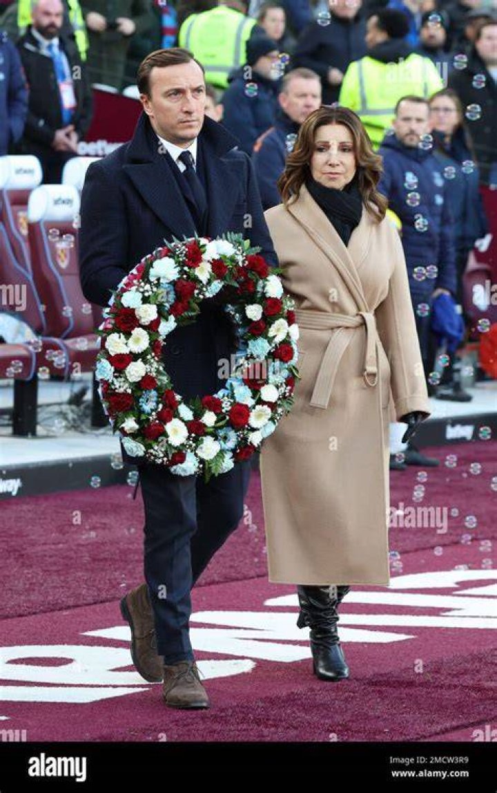 Carly Noble Mark Noble Wife, her Family and more