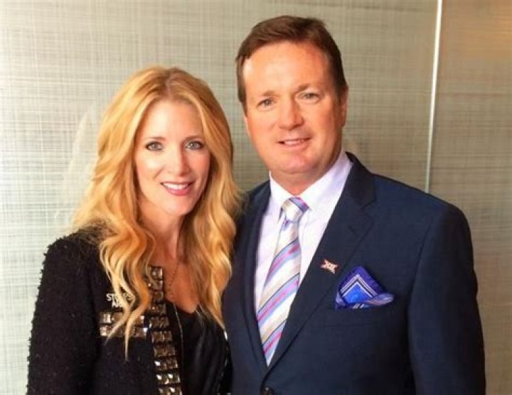 Carol StoopsTen Facts about Bob Stops' Wife (Bio, Wiki)