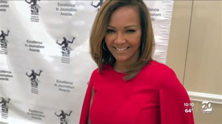 Carolyn Clifford WXYZ, Age, Wiki, Salary, Daughter, Married, Husband
