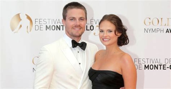 Cassandra Jean Amell 5 Things to Know About Stephen Amell's Wife