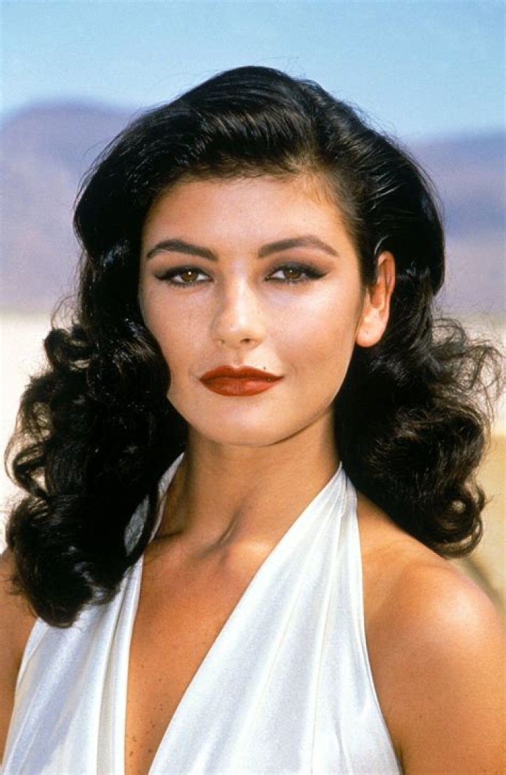 Catherine ZetaJones Epitomizes the Beauty of a Goddess Posing in This