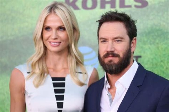 Catriona McGinn Age, Height, Weight, WikiBio about MarkPaul Gosselaar