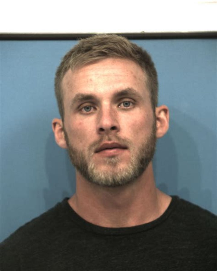 Central Texas teacher arrested, allegedly had sexual contact 'with