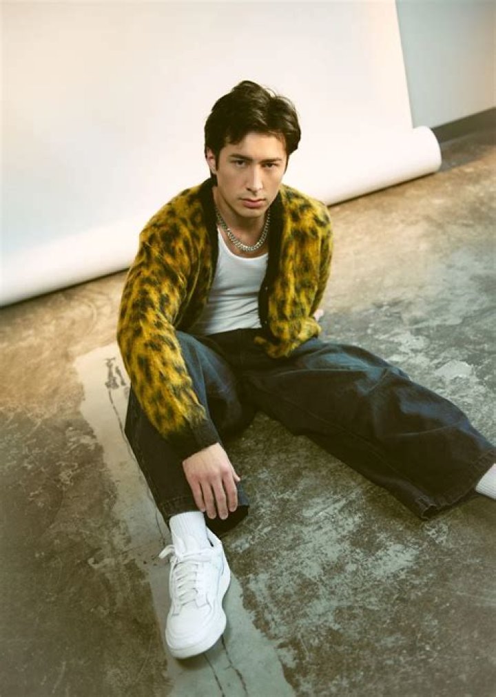 Chase Hudson Outfits Hudson Chase Body Giblrisbox Wallpaper