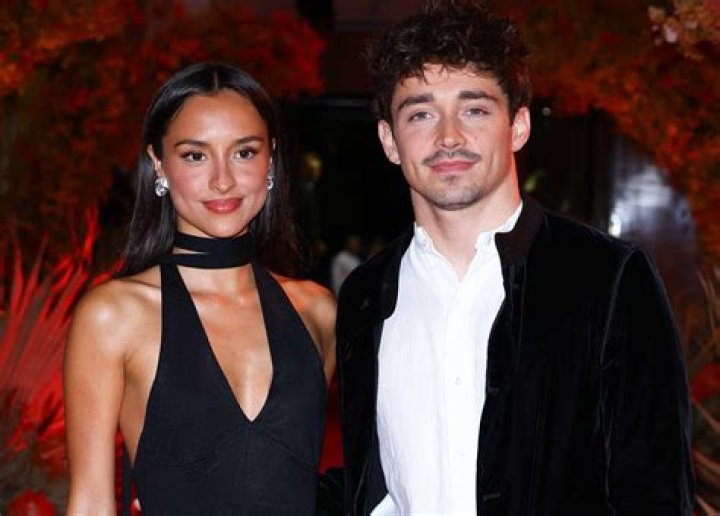 Chi è Alexandra SaintMleux, la nuova fidanzata di Charles Leclerc dopo