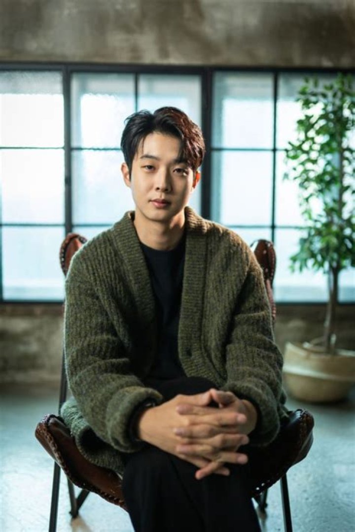 Choi Woo Shik Talks About The Impact Of “Parasite,” Success Of Korean