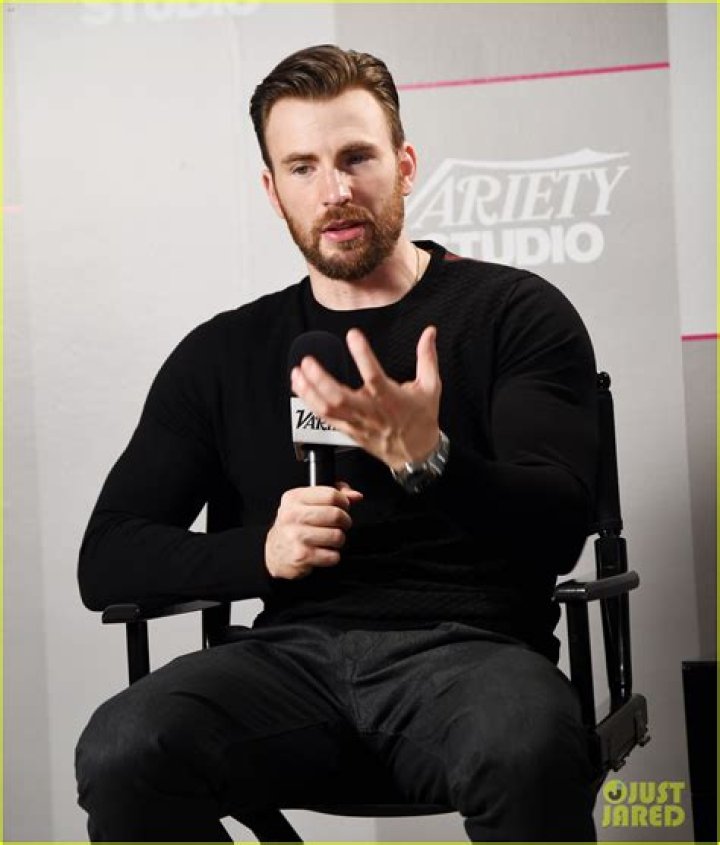 Chris Evans Talks Directorial Debut 130 TRAIN, Film Festivals, More