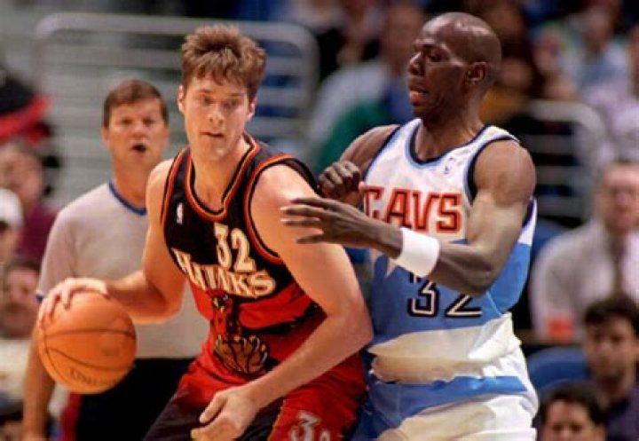Christian Laettner 5 Fast Facts You Need to Know