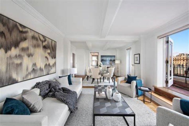 Chuck Mangione lists Central Park home for 2.25 million