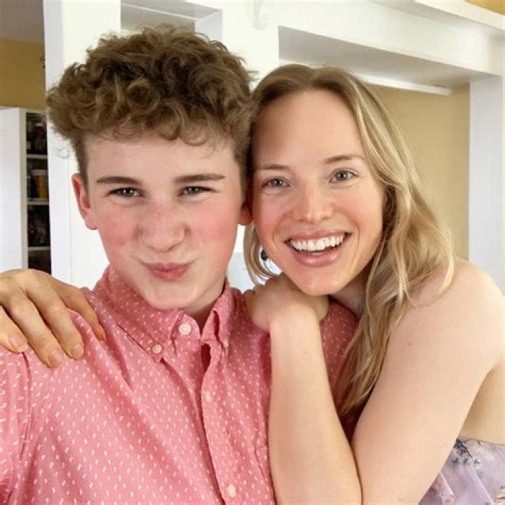 Claire Hosterman Bio, Age, Height, Career, Boyfriend, Net Worth
