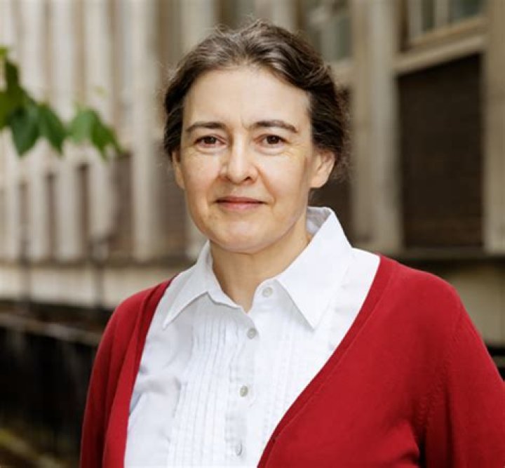 Clare Grey erhält KörberPreis für die Europäische Wissenschaft 2021
