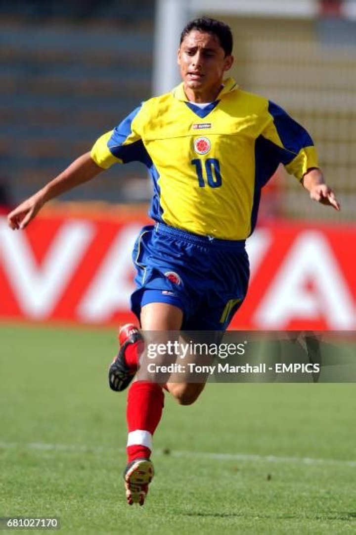 Colombian midfielder Mayra Ram&iacute;rez biography, parents boyfriend, salary