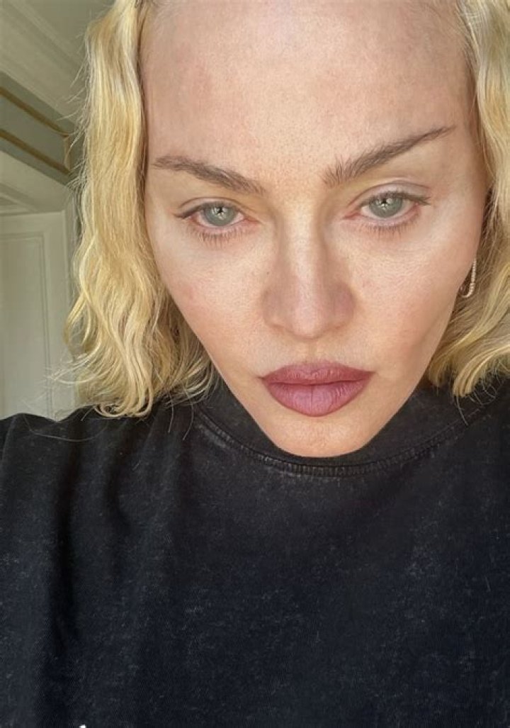 Compare Madonna's Height, Weight, Body Measurements with Other Celebs