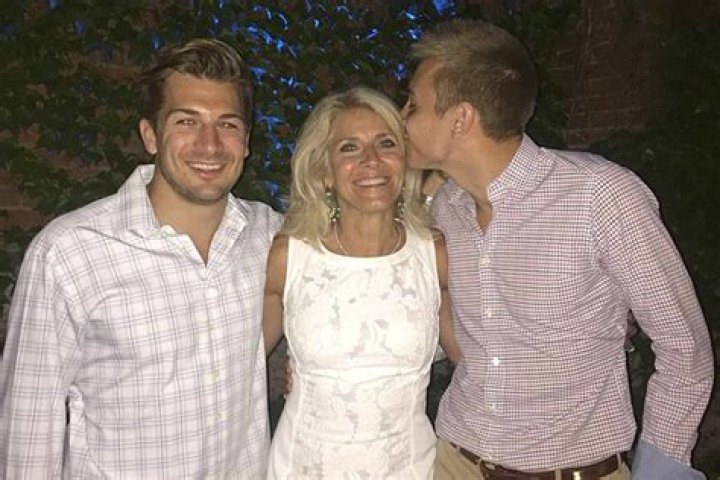 Cris Collinsworth 2018 Wife, net worth, tattoos, smoking & body facts