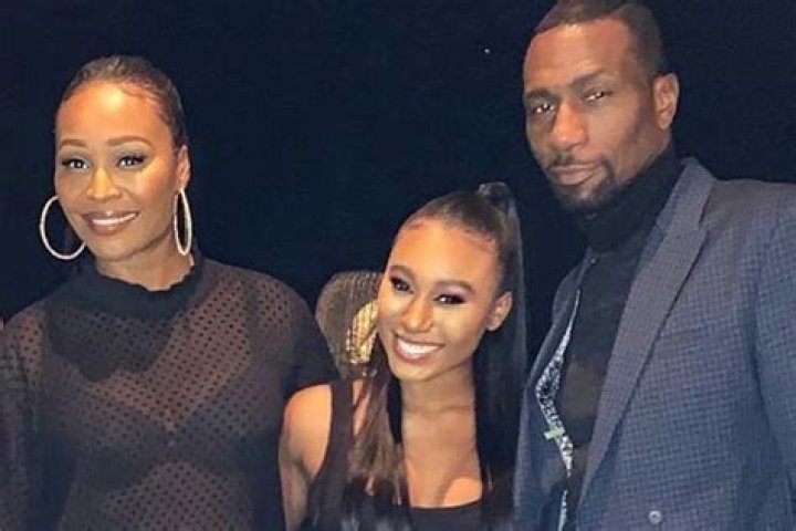 Cynthia Bailey, Noelle Robinson, and Leon Share Photo Together The