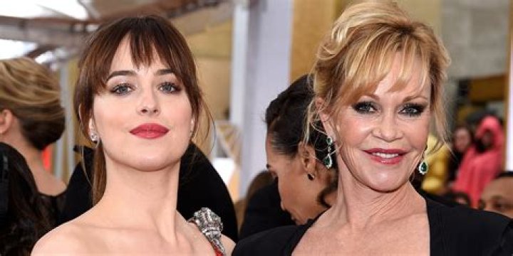 Dakota Johnson family siblings, parents, children, husband