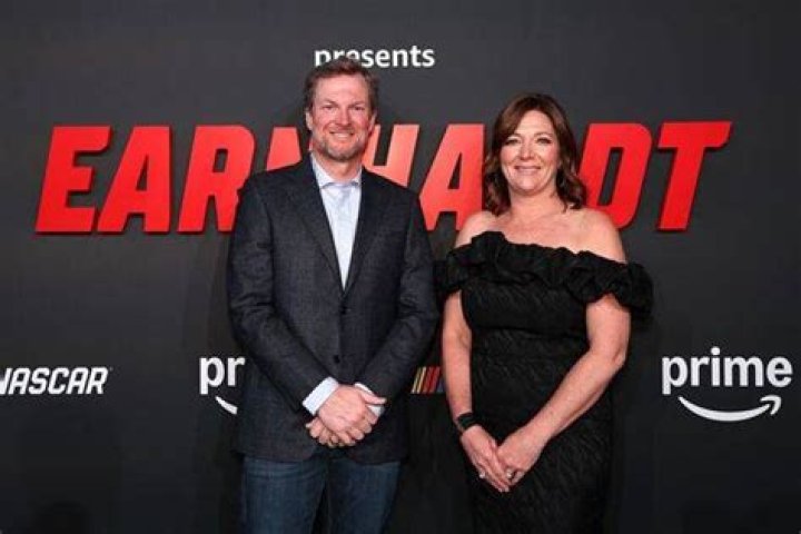 Dale Earnhardt Jr Sister Kelley And Taylor Age Gap And Family Tree