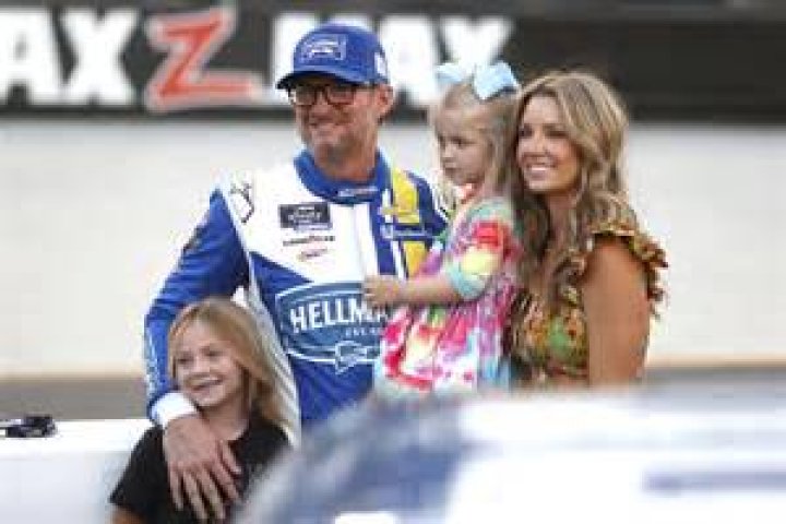 Dale Earnhardt Jr&rsquo;s wife, Amy Reimann&rsquo;s Bio Net Worth, Cheerleader