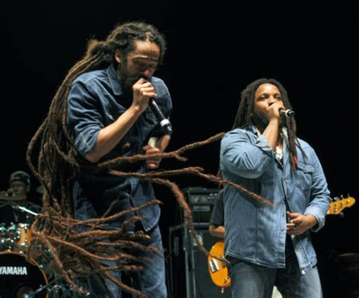 Damian Marley 2023 Wife, net worth, tattoos, smoking & body facts Taddlr