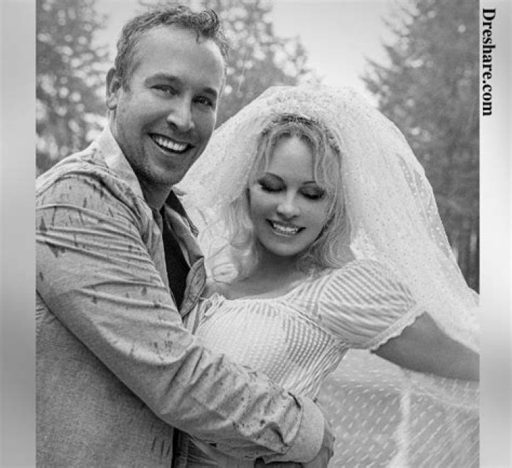 Dan Hayhurst Wiki, Age, Wife, Height, Net Worth (Pamela Anderson Husband)