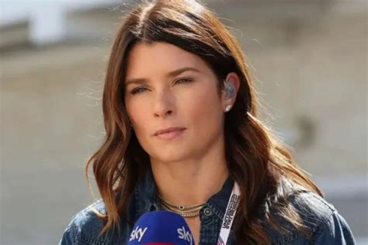 Danica Patrick takes aim at Martin Truex Jr. over 'cold' eulogy of ex