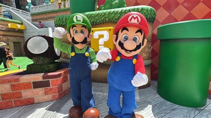 Daniella Siblings Meet Mario ABTC