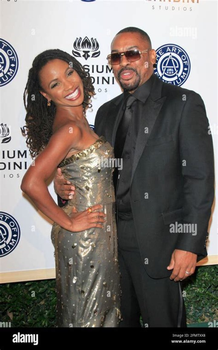Daren Dukes's Age, Bio, Career, Net Worth, Shanola Hampton's Husband