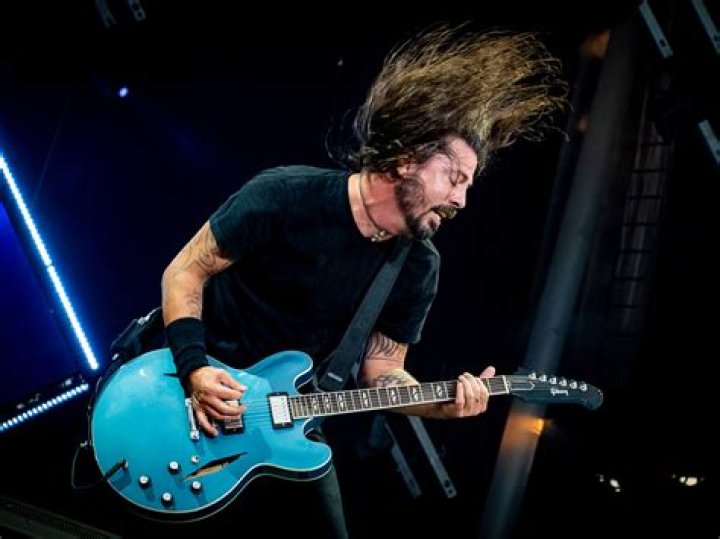 Dave Grohl's Stunning Net Worth Revealed