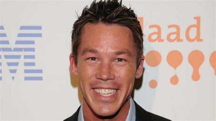 David Bromstad's Wiki Worth,Gay,Home,Salary,Son,Today,Affair