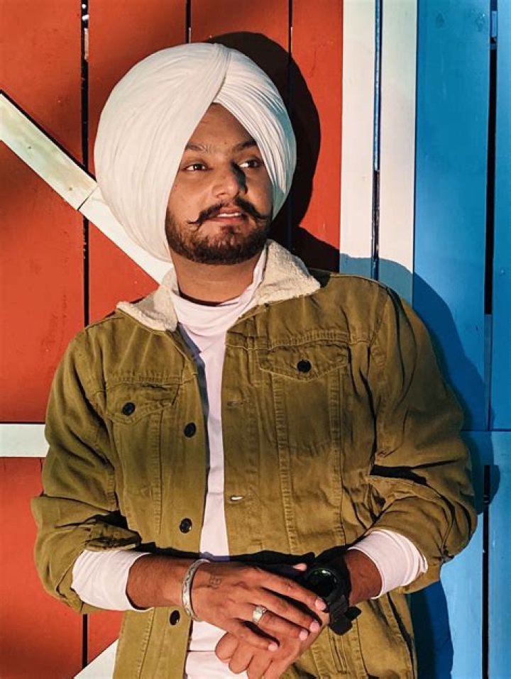 Davinder Bhatti Biography , Age, height, Family, Career, & More IssueWire
