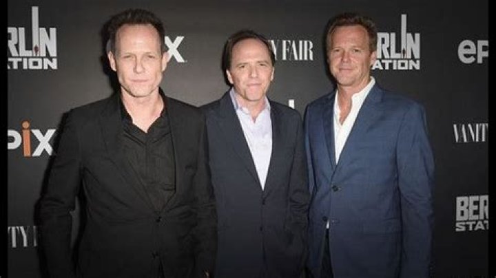 Dean Winters Wife, Kids, Siblings, Parents (Family Members) YouTube