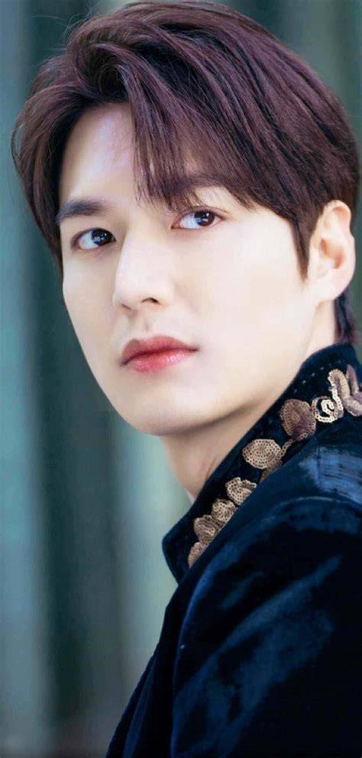 Details 100 lee min ho's family background Abzlocal.mx