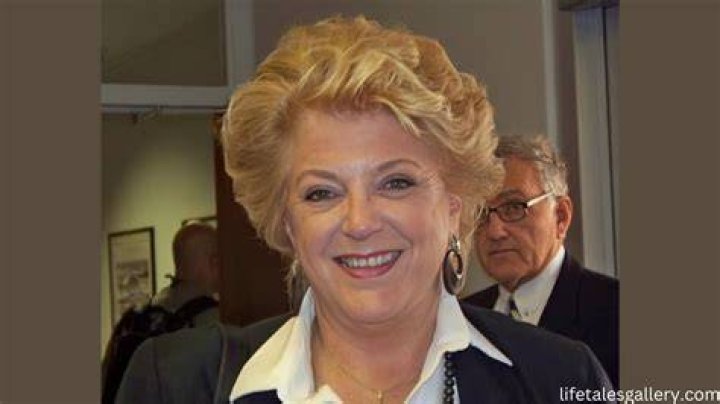 Dianne Holechek Net worth, Age, Height, Bio, Lifestyle & More WorldWire