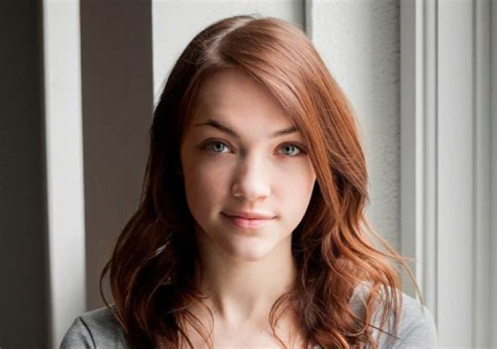 Did Violett Beane Undergo Plastic Surgery? Body Measurements, Nose Job
