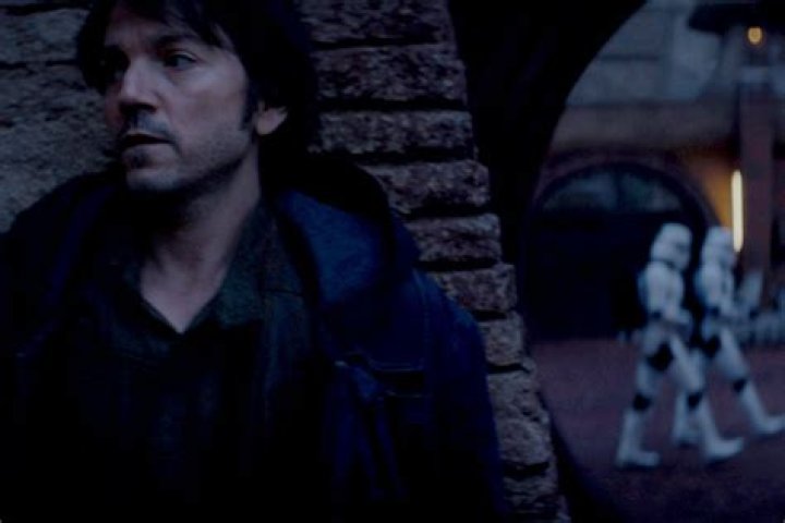 Diego Luna Rouses a Rebel Television Academy