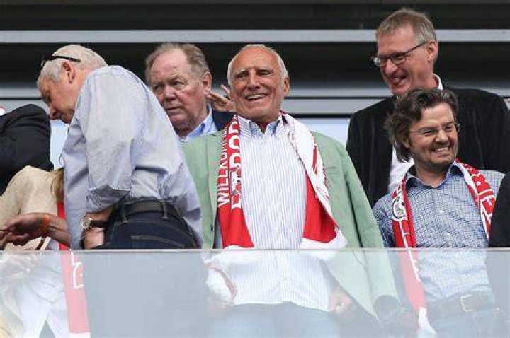 Dietrich Mateschitz tot Wer &uuml;bernimmt sein RedBullImperium? Sports