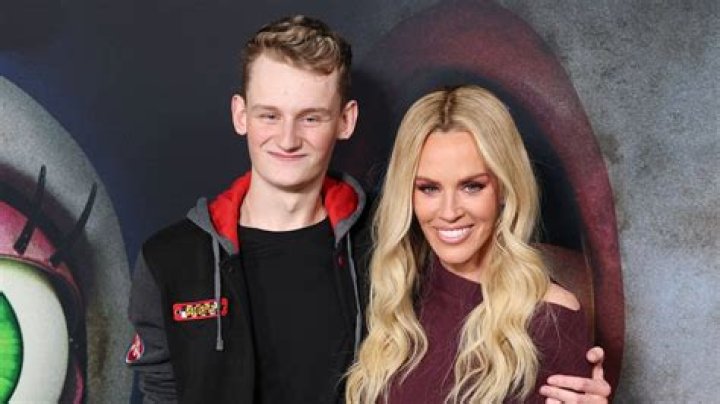 Discover The Age And World Of Jenny McCarthy's Son