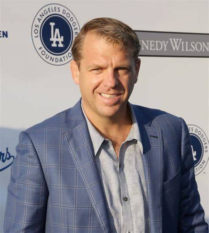 Dodgers coowner Todd Boehly looking to leave Guggenheim