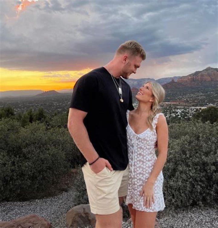 Does Aidan Hutchinson Have A Girlfriend In 2022? A Look At His Personal