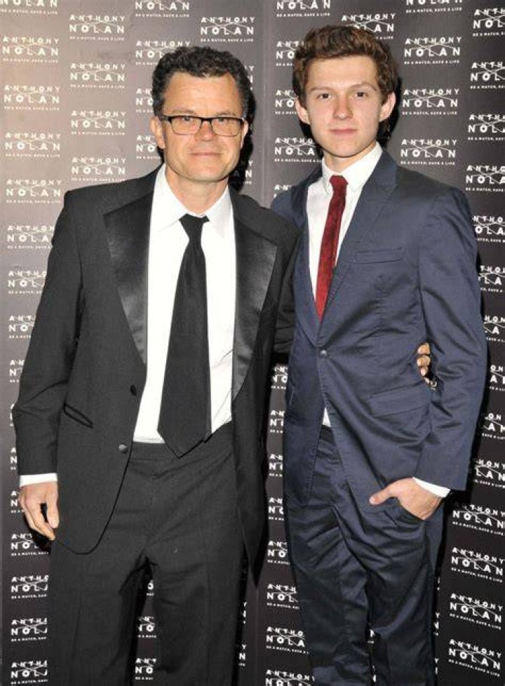 Dominic Holland Biography IMDb