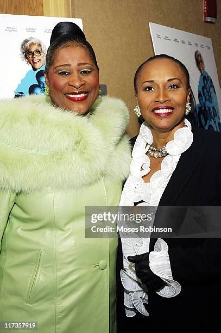 Dottie Peoples & Family Prepares to Celebrate Home Going of Mom Althea