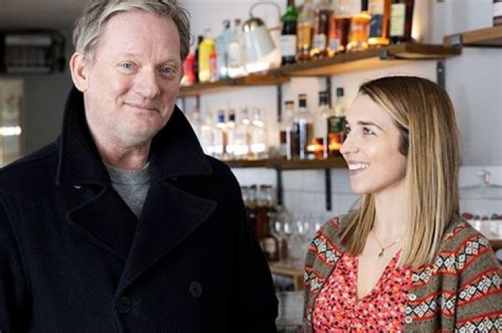 Douglas Henshall is returning to lead the cast in the debut of