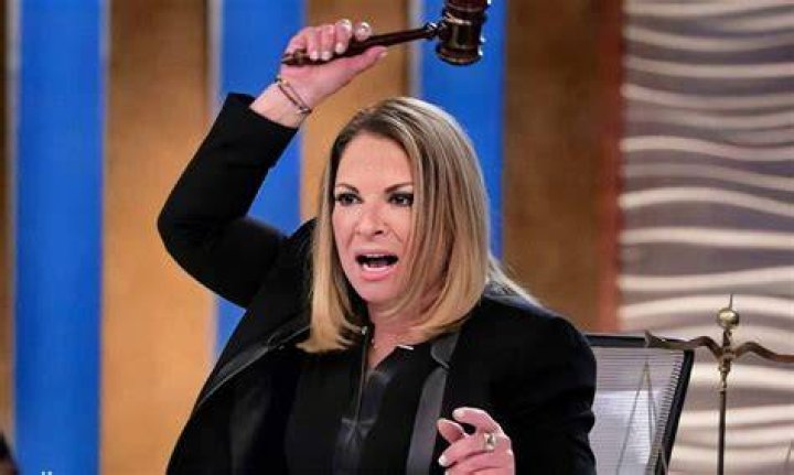 Dra. Ana Mar&iacute;a Polo de "Caso Cerrado" fue demandada por su expareja y