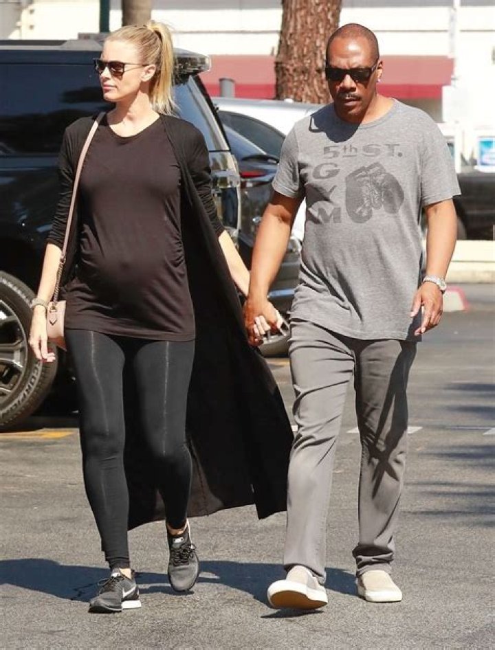 Eddie Murphy Steps Out With fiancée And Exwife News
