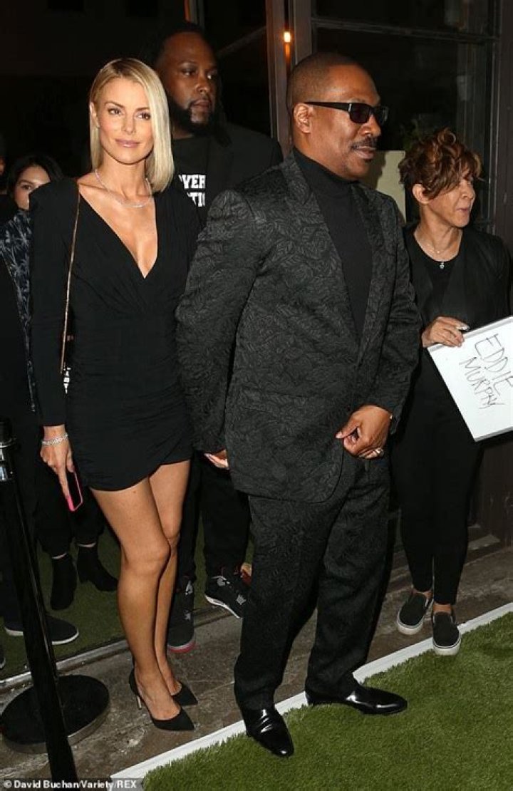 Eddie Murphy supports his artist daughter Bria Eddie murphy, Nicole