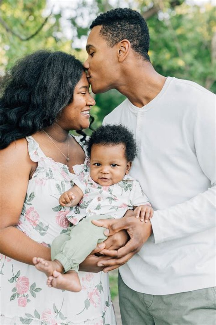 Elin Nordegren&rsquo;s baby daddy&rsquo;s family posts rare and adorable photo of