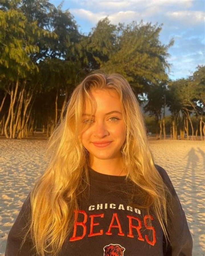 Emma Meisel Biography, Age, Height, Wiki, Movies, Boyfriend, Net Worth