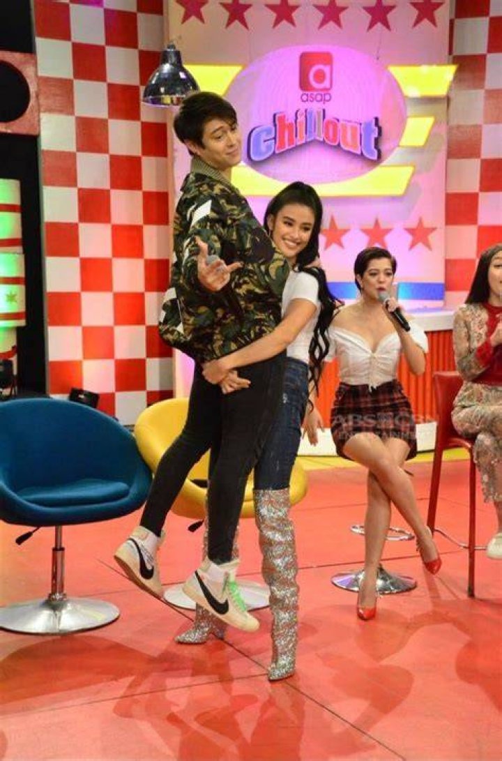 Enrique Gil, Liza Soberano, Halloween Wallpaper, Varsity Jacket, The